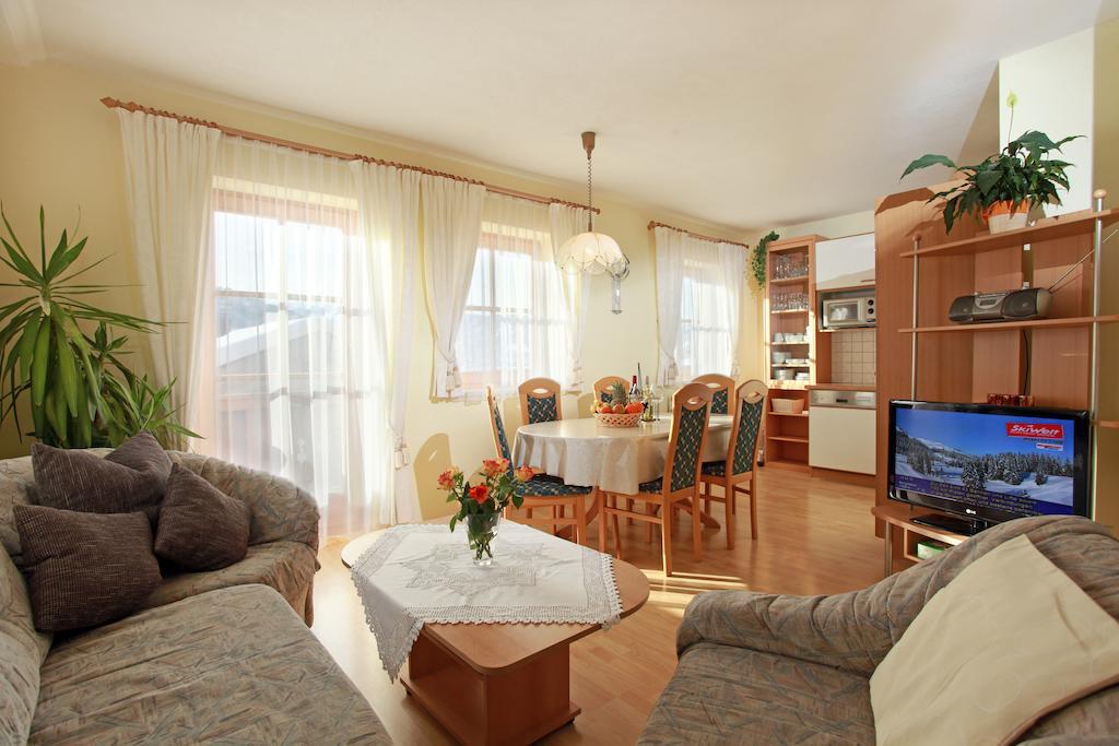 Appartement Irmgard Brixen im Thale Cameră foto
